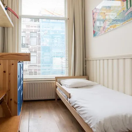 Appartement Spacious City Mansion